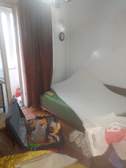 Debarasari case apartamente