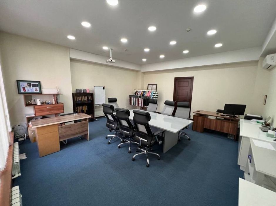 Сдаётся в аренду нежилой помищенияа мирабад глинка
Нежилое помещение
М