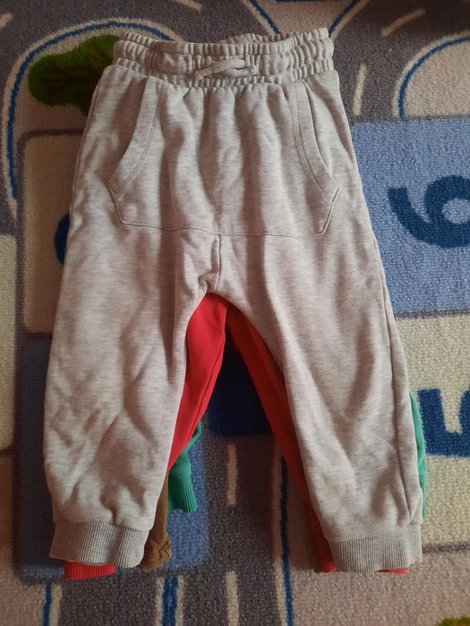 Lot 4 perechi de pantaloni pt copii
