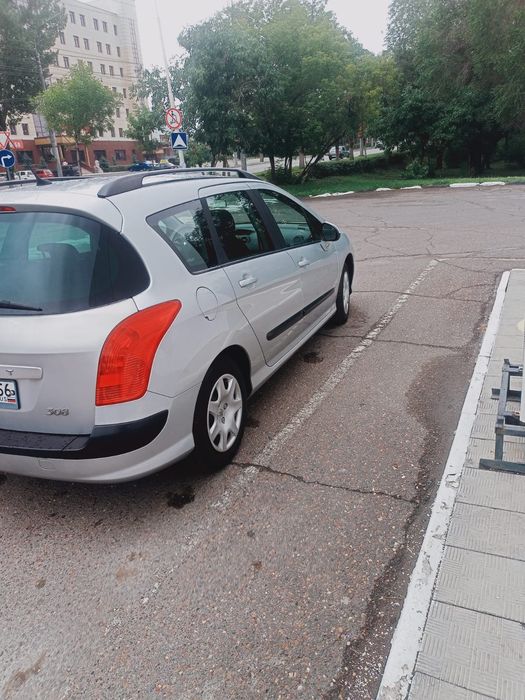 Пежо 308 ,цвет серебристый