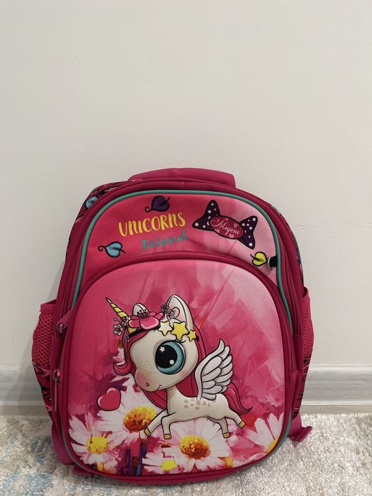 Рюкзак для девочки (для школьников)