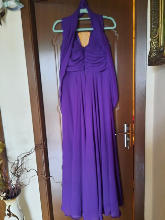 Vand rochie lunga de ocazie / seara, noua, nepurtata