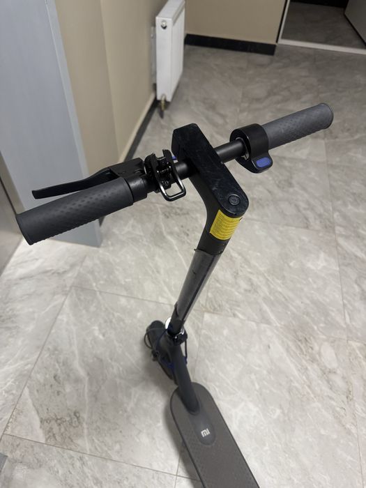 Xiaomi mi Scooter 3 электросамокат
