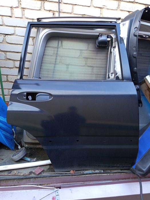 Двери на ланкрузер 100