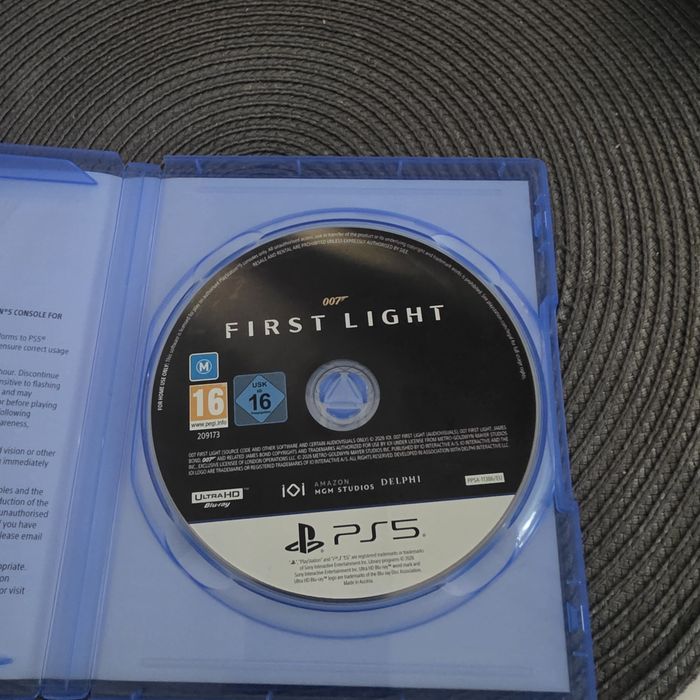 Vand joc 007 Fist light PS5