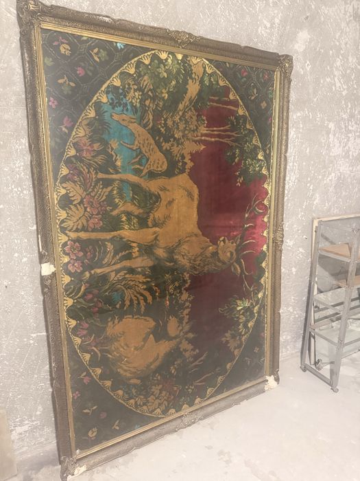 Tapiserie vintage cu rama sculptata din lemn