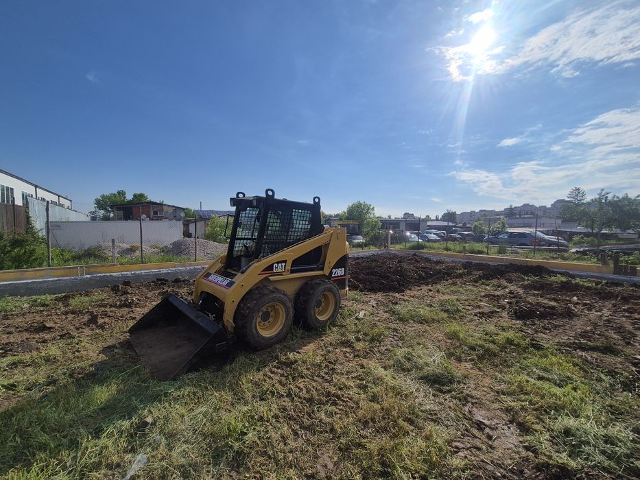 Услуги с мини багер. Хидравличен чук 150 кг,