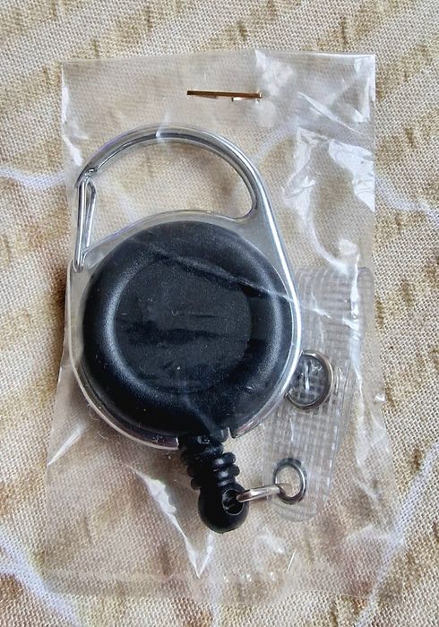 Йо-йо държач за бадж / yo-yo ID card holder