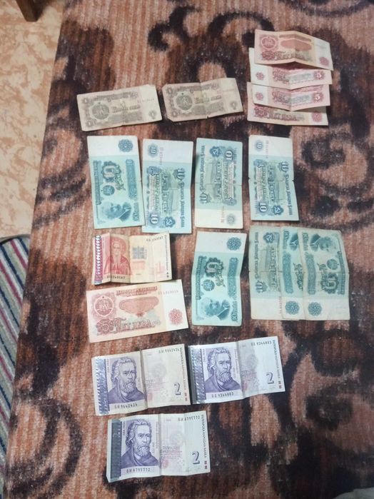 Продавам стари банкноти