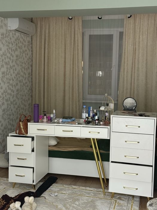 Туалетный столик СЕГОДНЯ