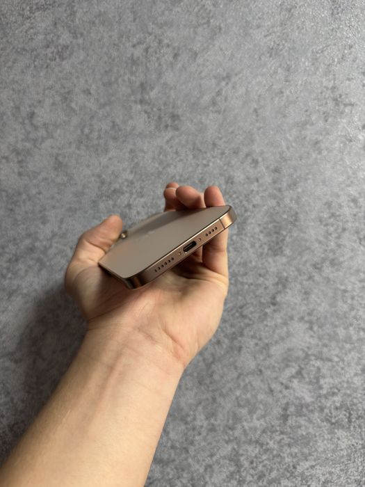 iPhone 16 Pro Max 256gb, 100% АКБ (е-сим)