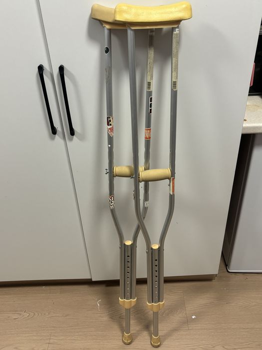 Костыли б/у в хорошем состоянии