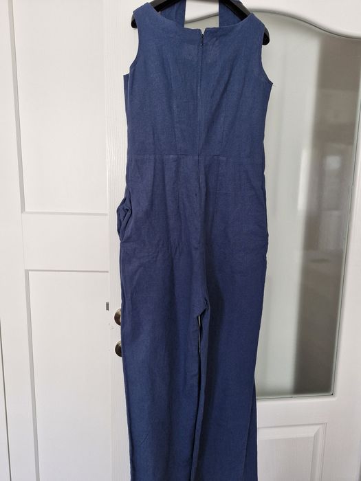 salopeta 100% in mărimea S, buzuznare stare ca nouă