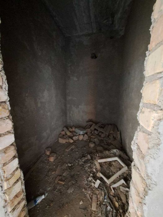 Квартира 135кв/м в состоянии коробки на 3 этаже, Вокзал