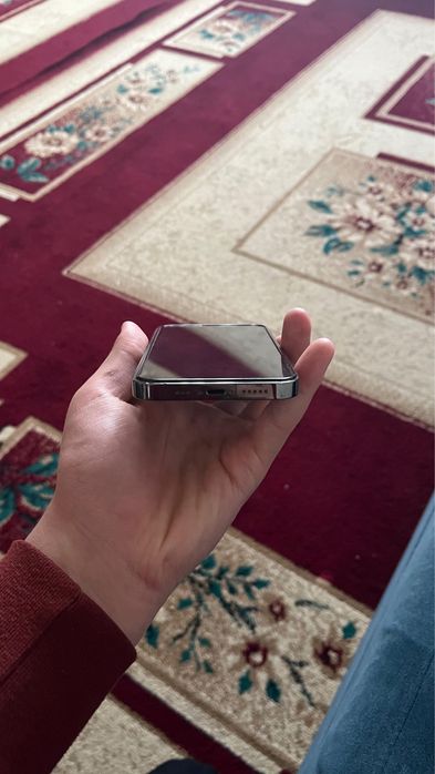 Айфон 13 про в хорошем состоянии