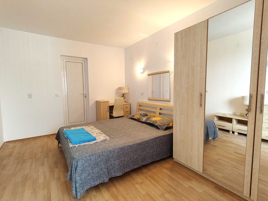 Дава се под наем Тристаен апартамент в к.к. Слънчев бряг - 96 кв.м за 347.82 € - Снимка #2