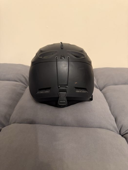 Горнолыжный шлем