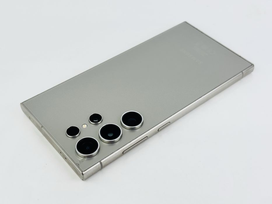 Samsung Galaxy S24 Ultra 5G 256GB 12RAM Gray Перфектен! Гаранция!
