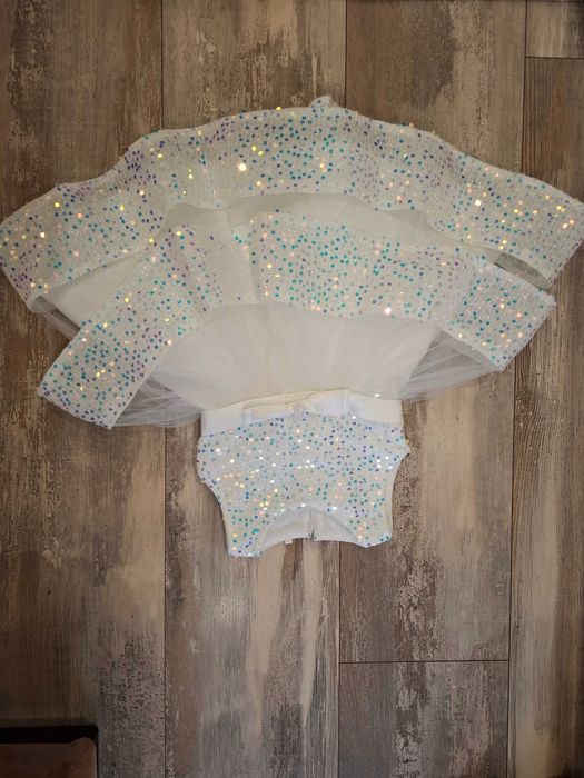 Детска рокля с пайети