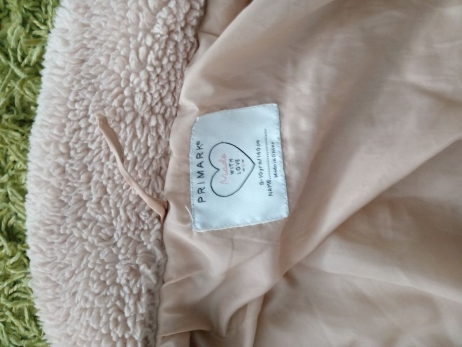 Geaca pufoasă  de fete