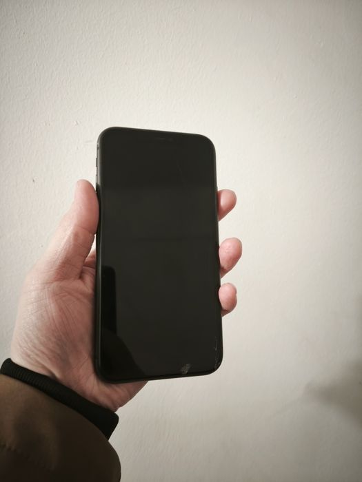 iPhone 11 128GB ёмкость 82%