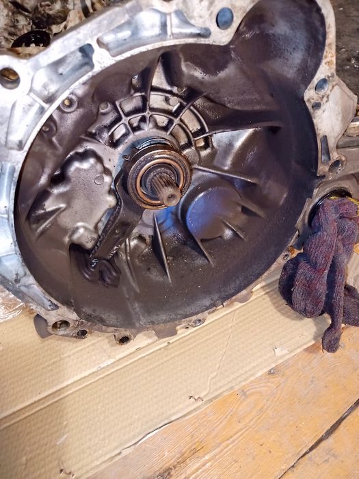 Продаю МКПП на Митсубиси