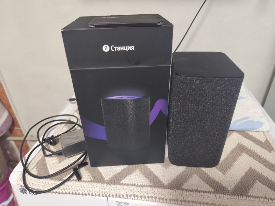 Яндекс Алиса Миди