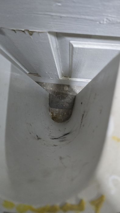 Раковина айна бірге сатылады