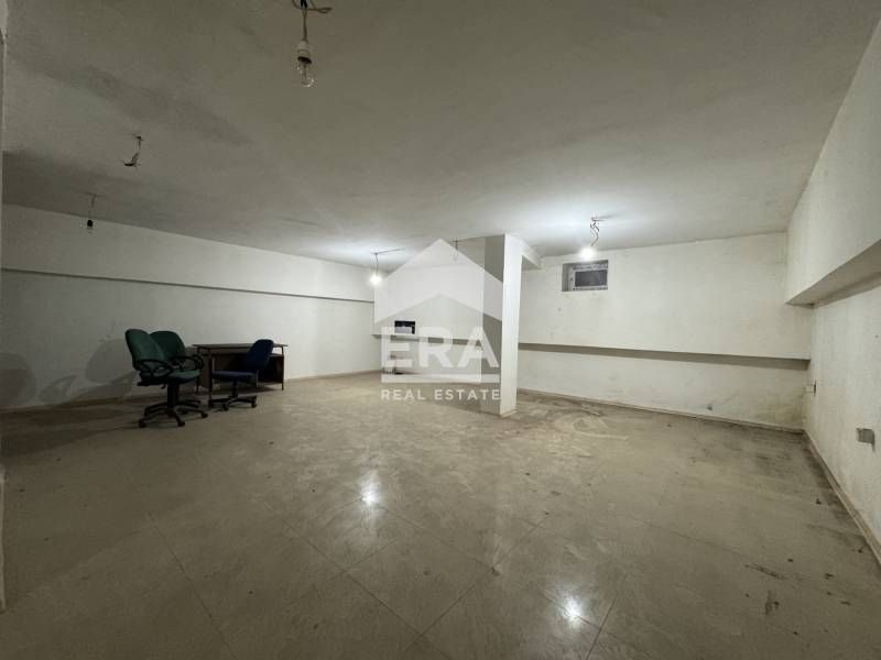 Търговски обект под наем от ЕРА Дръстър на бул. Македония - гр. Силист