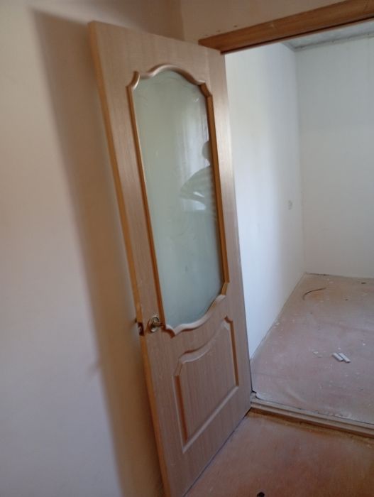 Продам двери межкомнатные