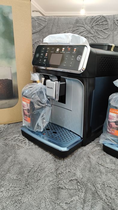 Espressor automat Philips seria 5500 20 preparate