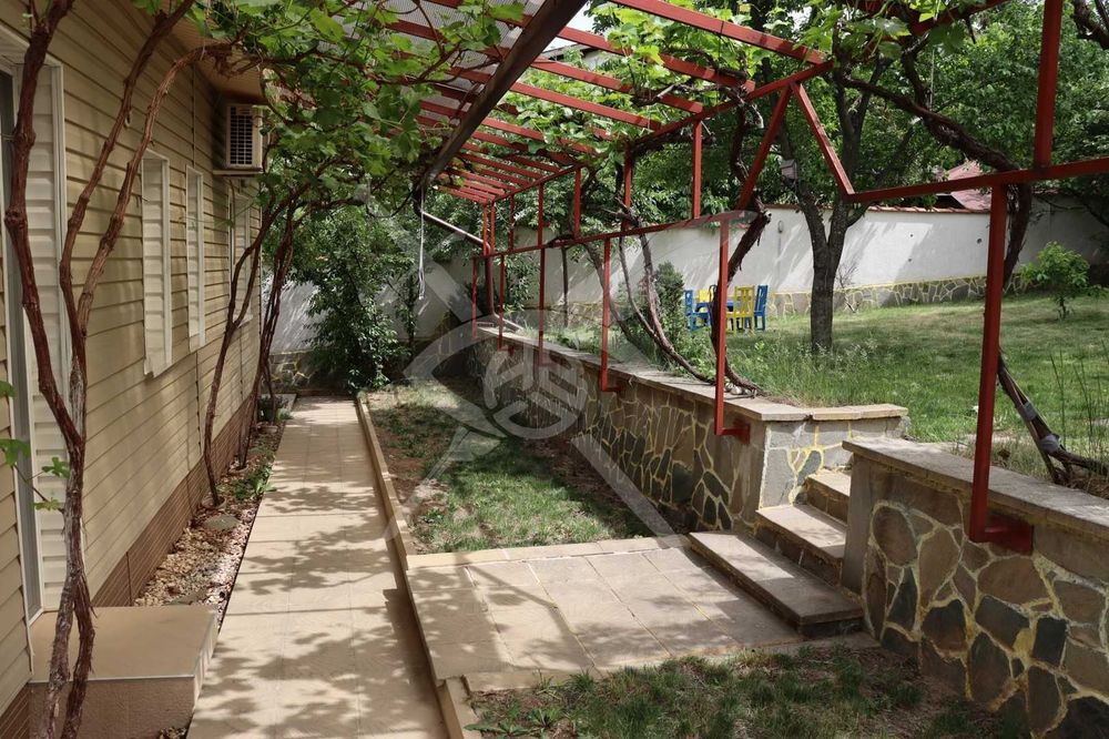 Дава се под наем Къща в София, Симеоново - 100 кв.м за 1100 € - Снимка #12