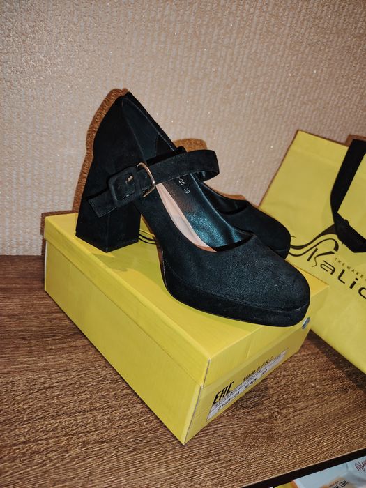 Айоллар учун туфлик