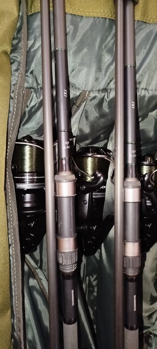 Шаранджийски сет , въдици и макари Shimano, калъф, стол и кеп