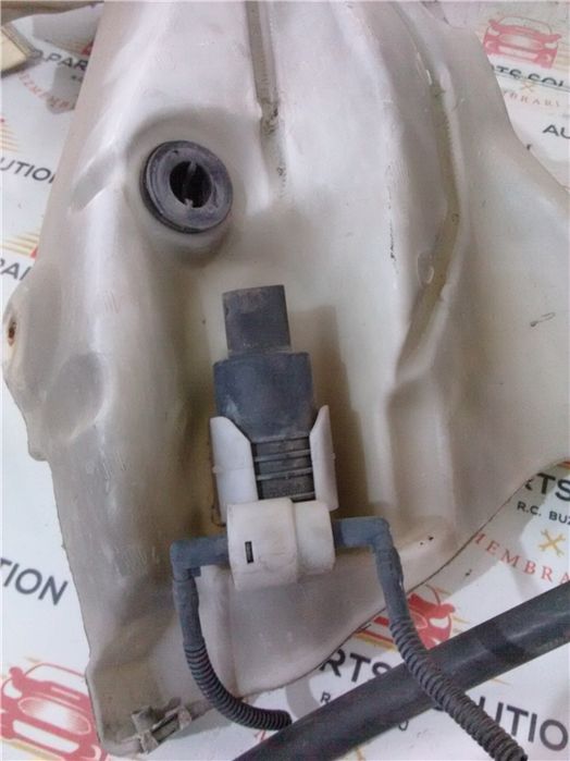 Pompita vas lichid parbriz audi a4 b7 2.0 tdi
