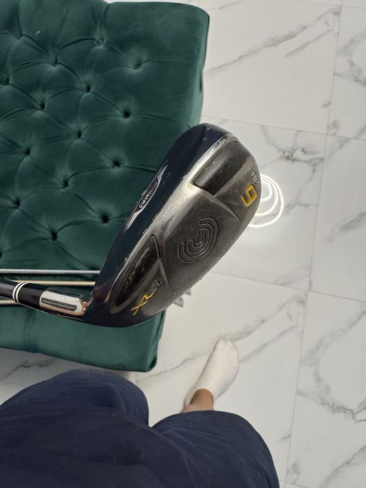 Vând Crose de golf 18 bucati