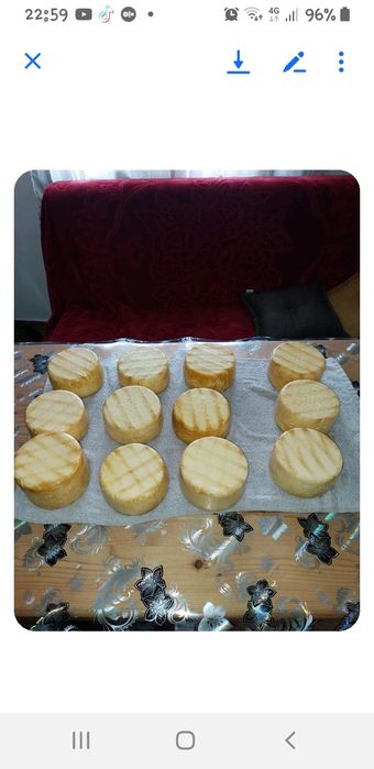 Vând cașcaval afumat