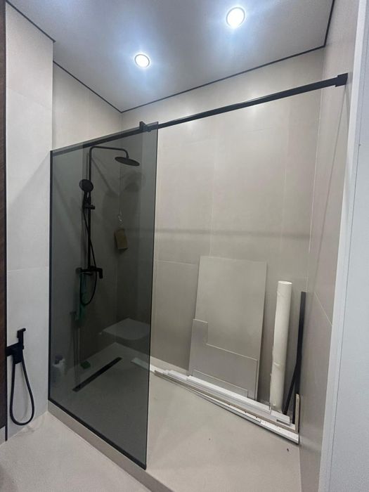 Душ кабина, шторка на ванну