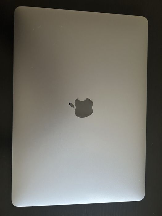 Vând Macbook Pro A1708 i5 8 GB RAM SAD 256 GB