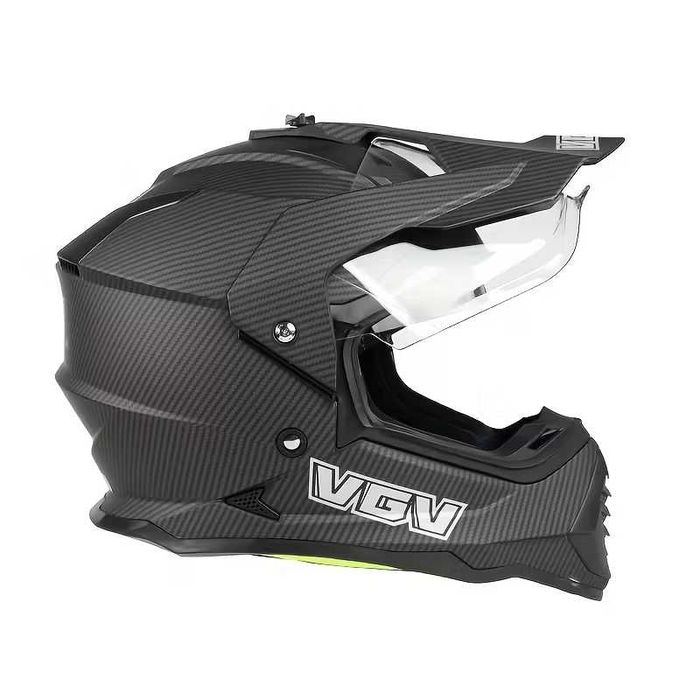 Продавам каска размер XL