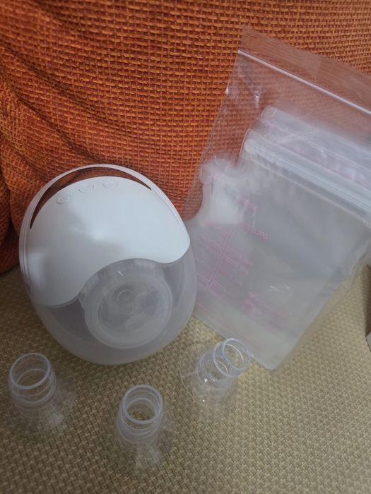 Vând accesorii bebeluși