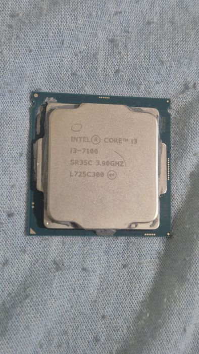 Процесор Intel core i3-7100
