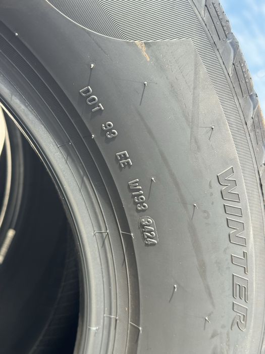 215/65/17,Pirelli