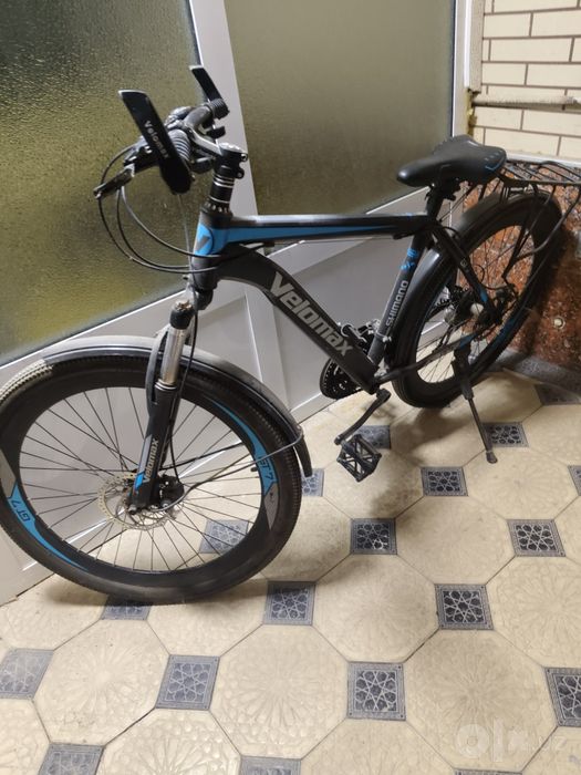 Velosipet sotiladi manzil gijduvon narxi 600 ming sum xolati zòr