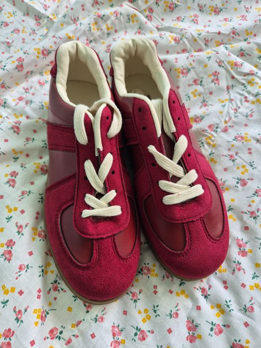 Продам кроссовки