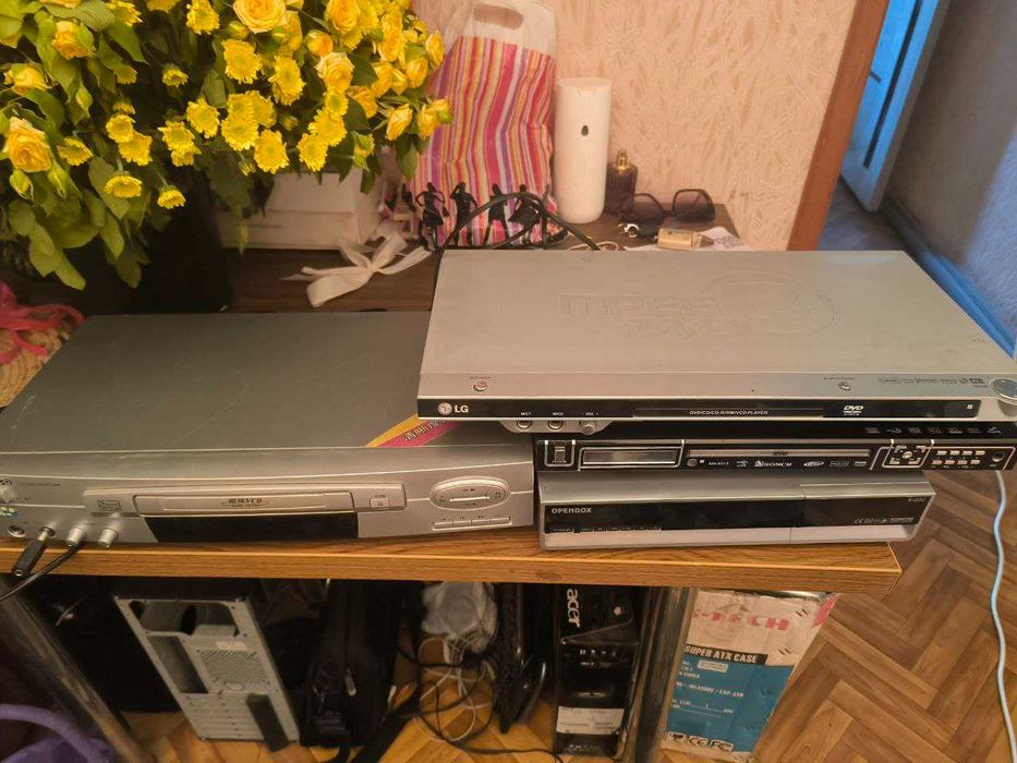 DVD-плееры и видеомагнитофоны