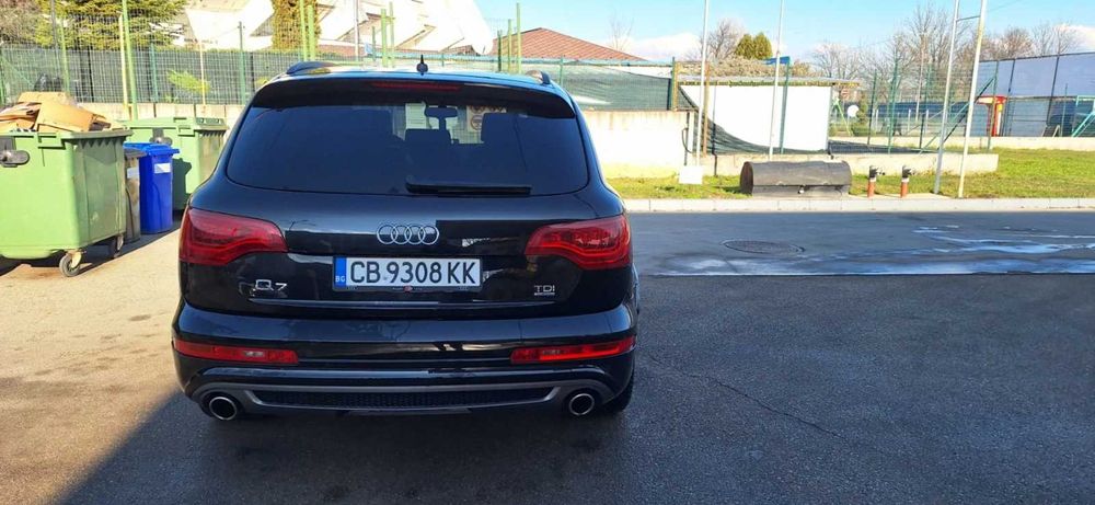 Audi Q7 4.2 TDI в отлично състояние