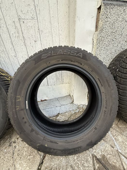 Продавам 4 бр. Зимни гуми LASSA Snoways 4  205/60/16 dot2019.