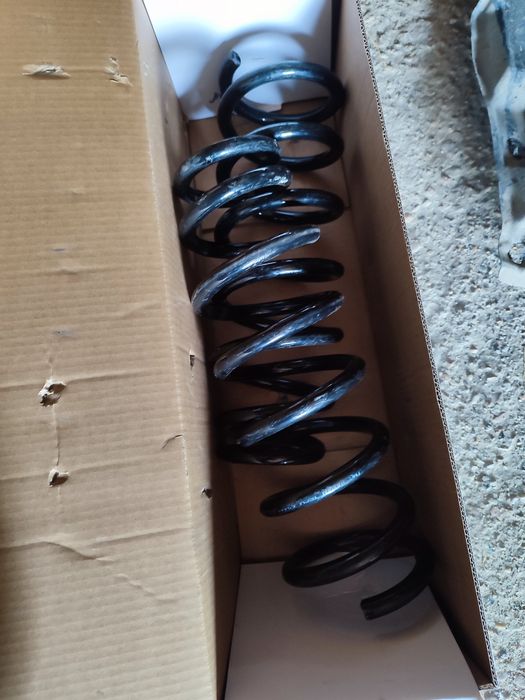 Продам пружины на Марк 2, Лексус gs, is