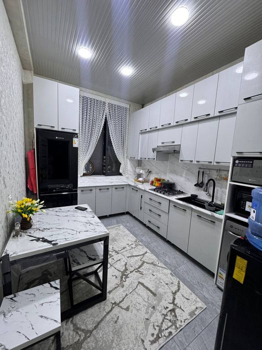 Beltepada 3/7/8 uy sotuvda Navastroyka